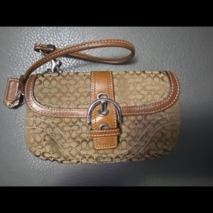 EUC Coach Wristlet